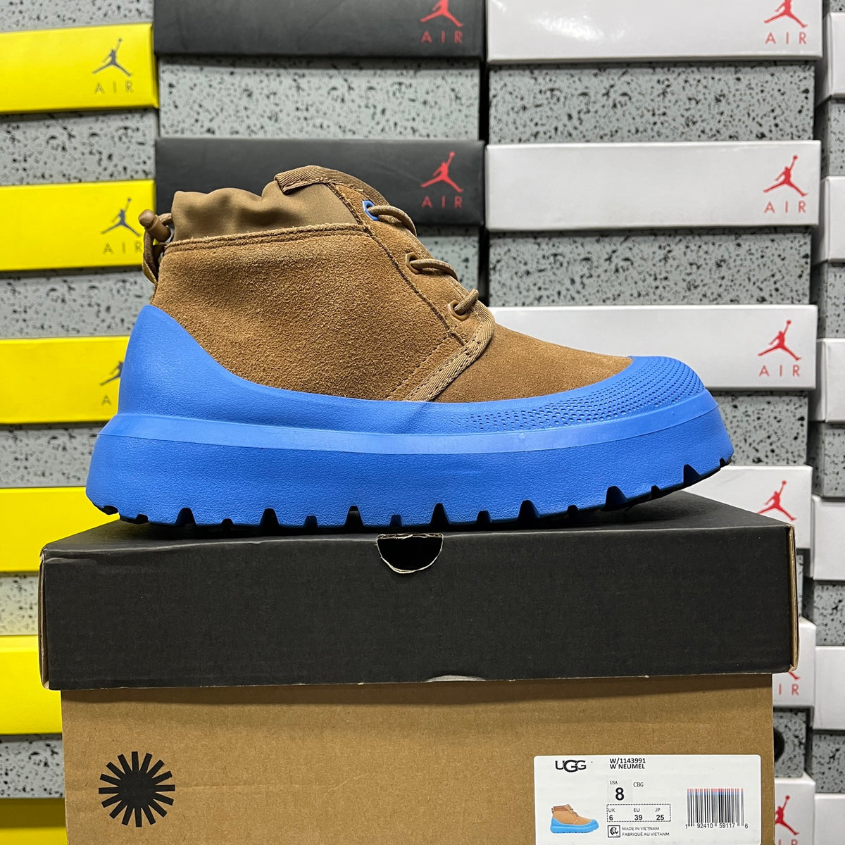 Chestnut & Blue Chunky-Sole Lace-Up Ankle Boots