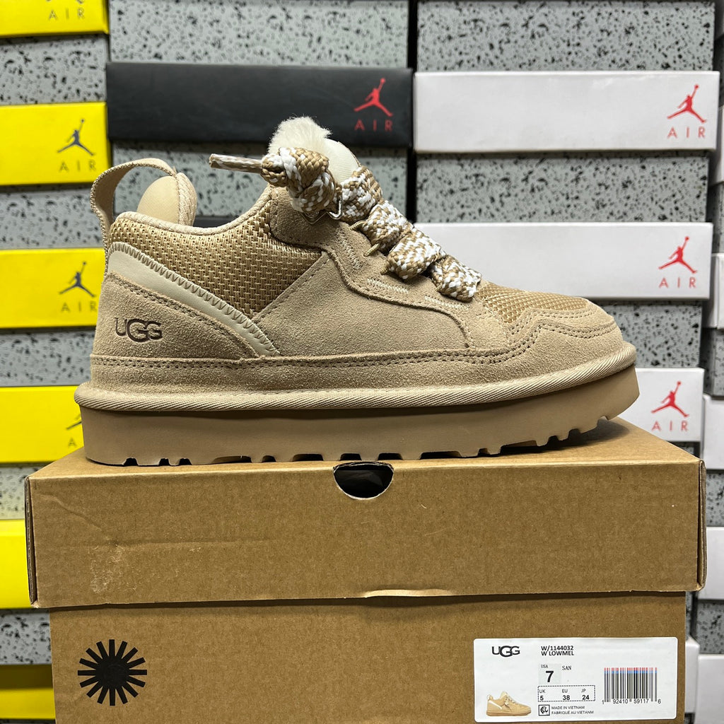 Sand Chunky-Sole Lace-Up Shoes