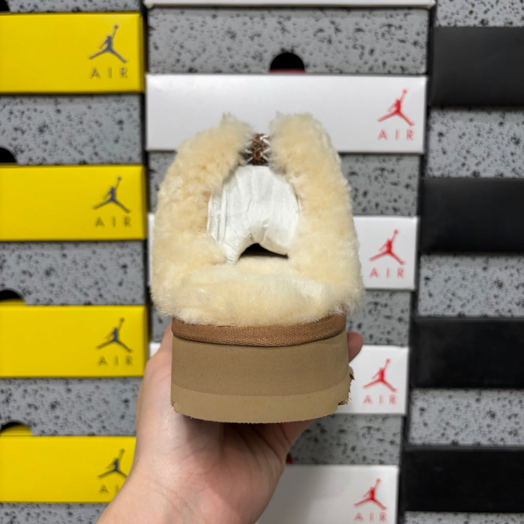 Chestnut Slip-On Slippers