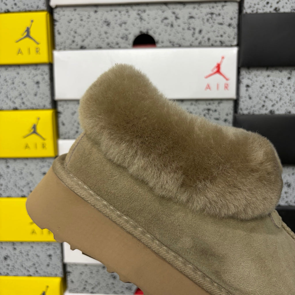 Antelope Brown Slip-On Shoes with Oversized Fluffy Collar