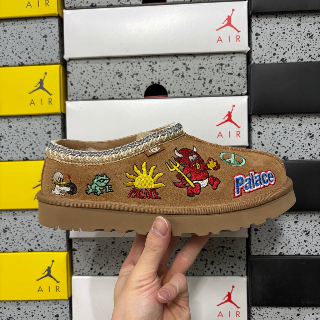 Chestnut Slim-Sole Boots with Cartoon Embroidery