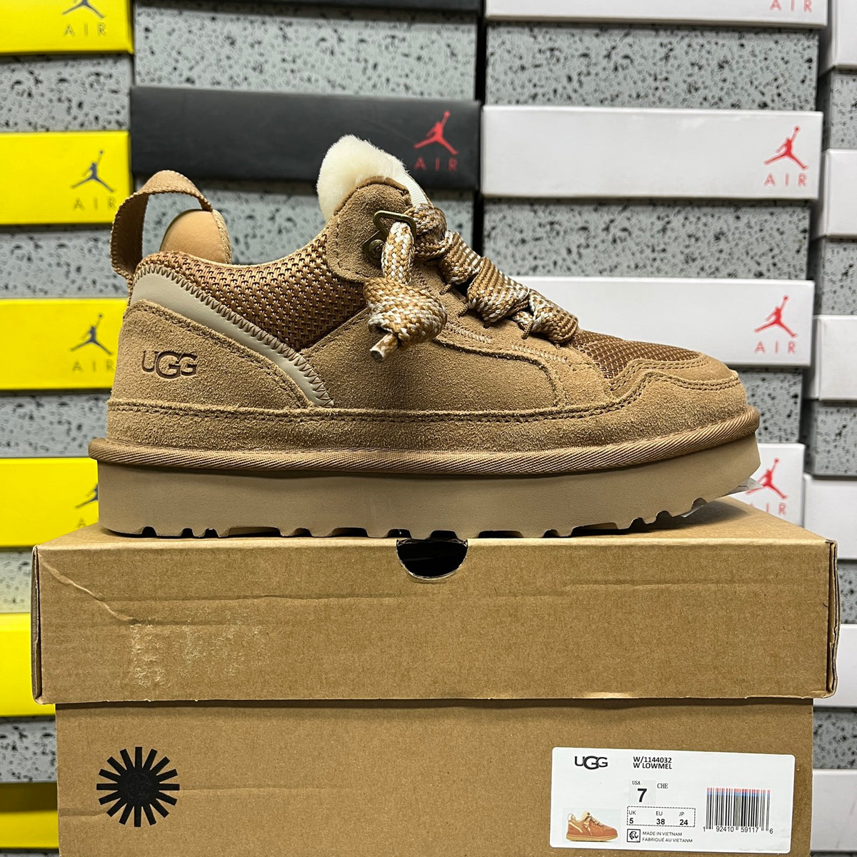Chestnut Chunky-Sole Lace-Up Shoes