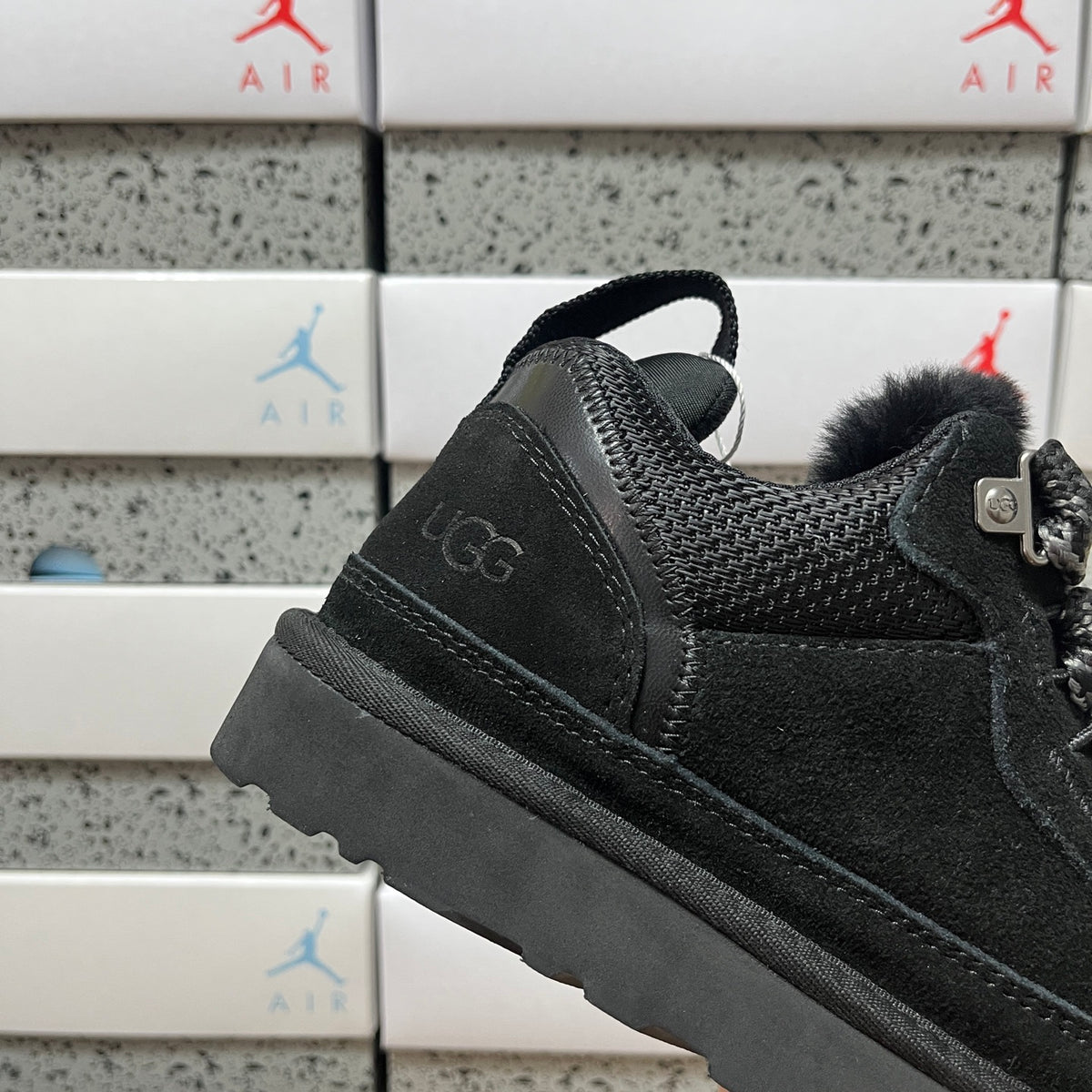 Black Low-Cut Casual Shoes