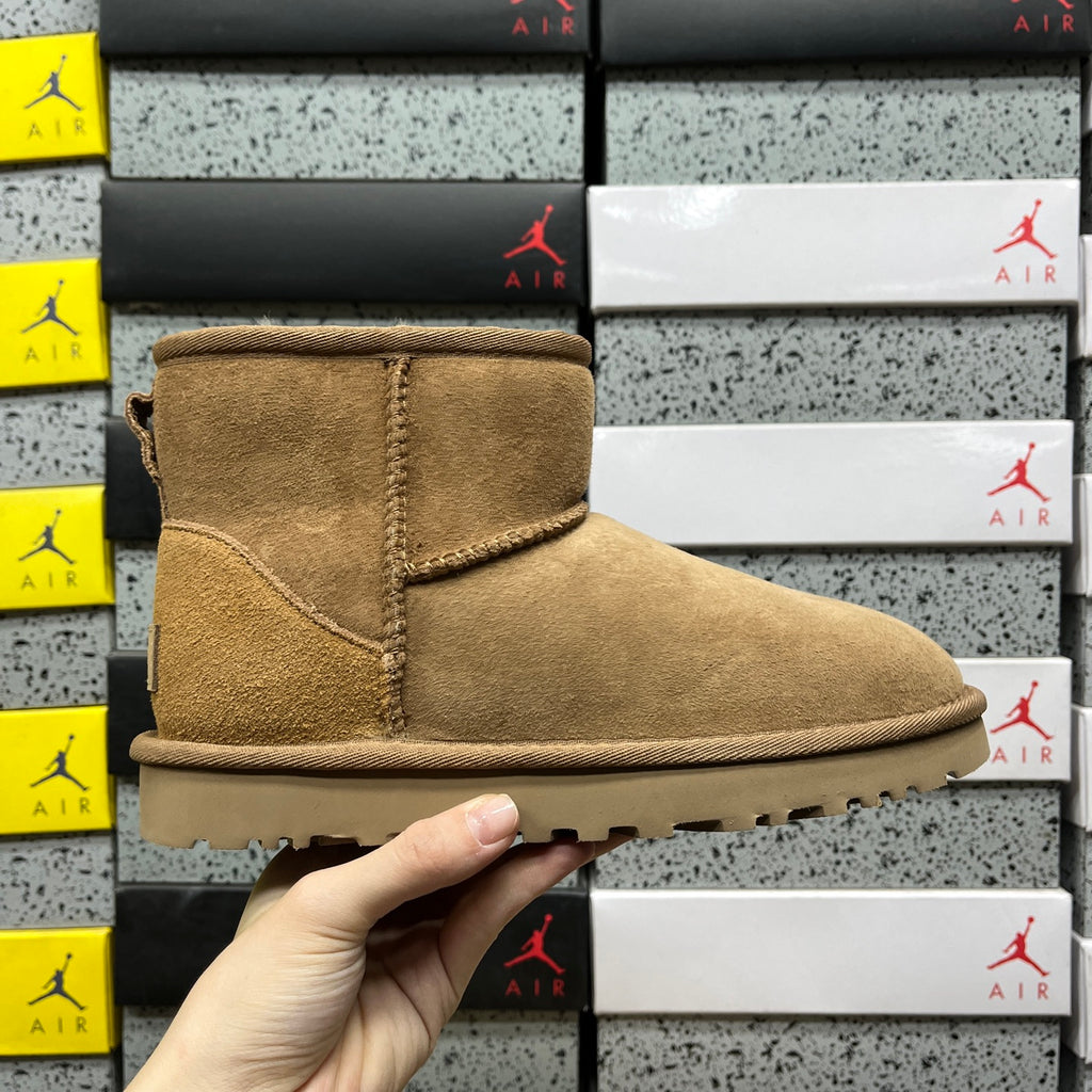 Chestnut Classic Mini Pull-On Boots