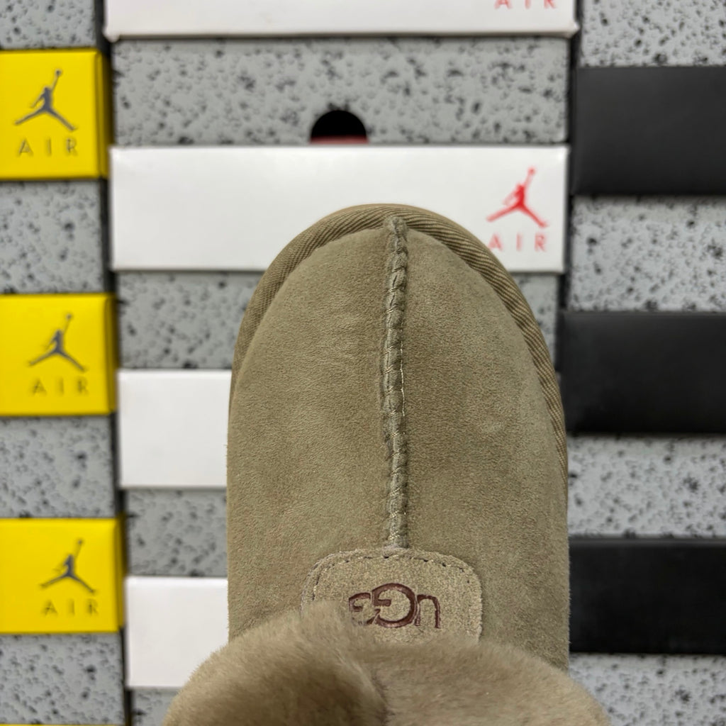 Antelope Brown Slip-On Shoes with Oversized Fluffy Collar