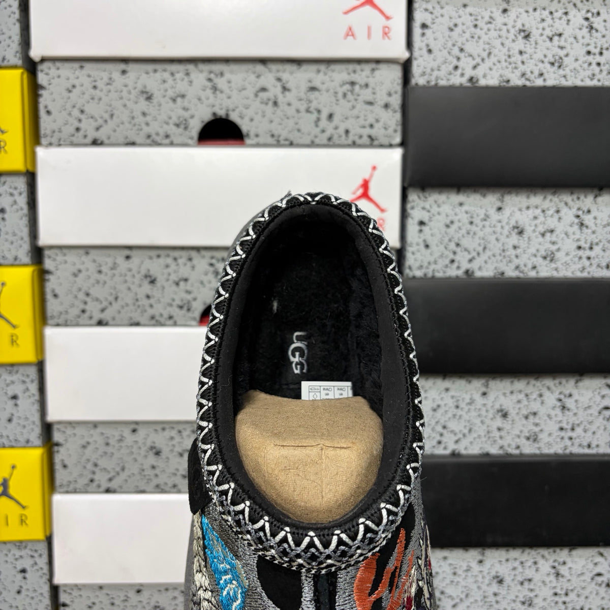 Black Dragon & Tiger Embroidered Slip-On Shoes