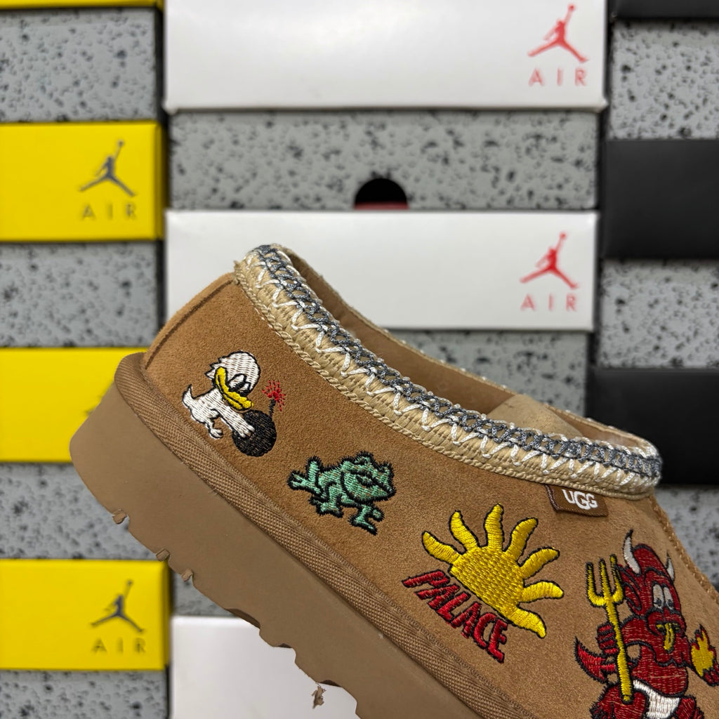 Chestnut Slim-Sole Boots with Cartoon Embroidery