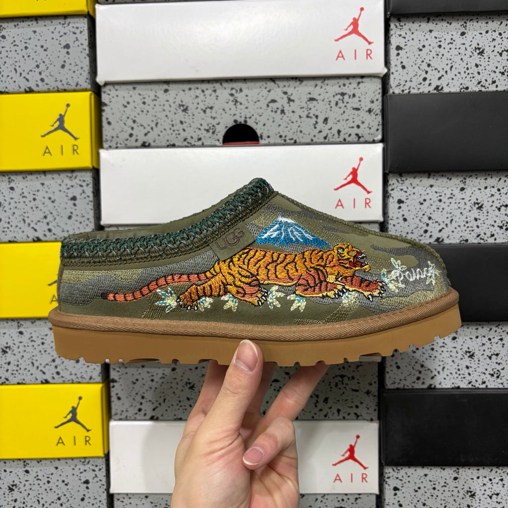 Olive Green Dragon & Tiger Embroidered Slip-On Shoes