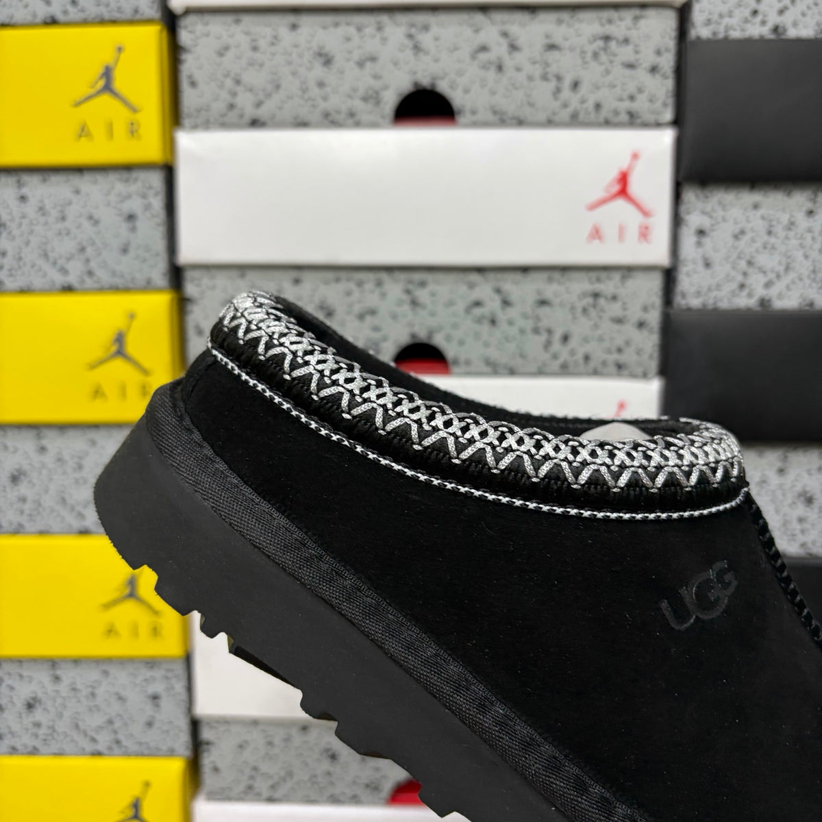 Black Slip-On Shoes with Contrast-Stitched Collar
