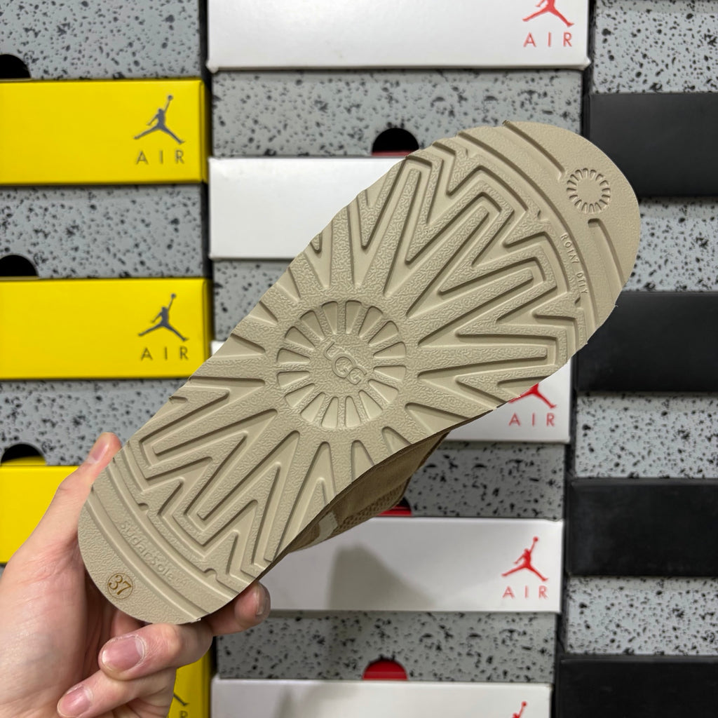 Sand Chunky-Sole Lace-Up Shoes