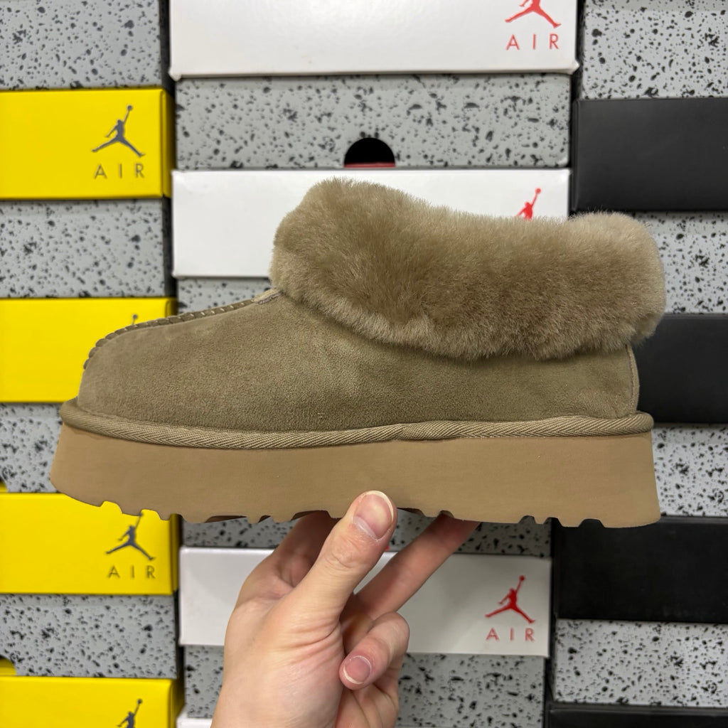 Antelope Brown Slip-On Shoes with Oversized Fluffy Collar