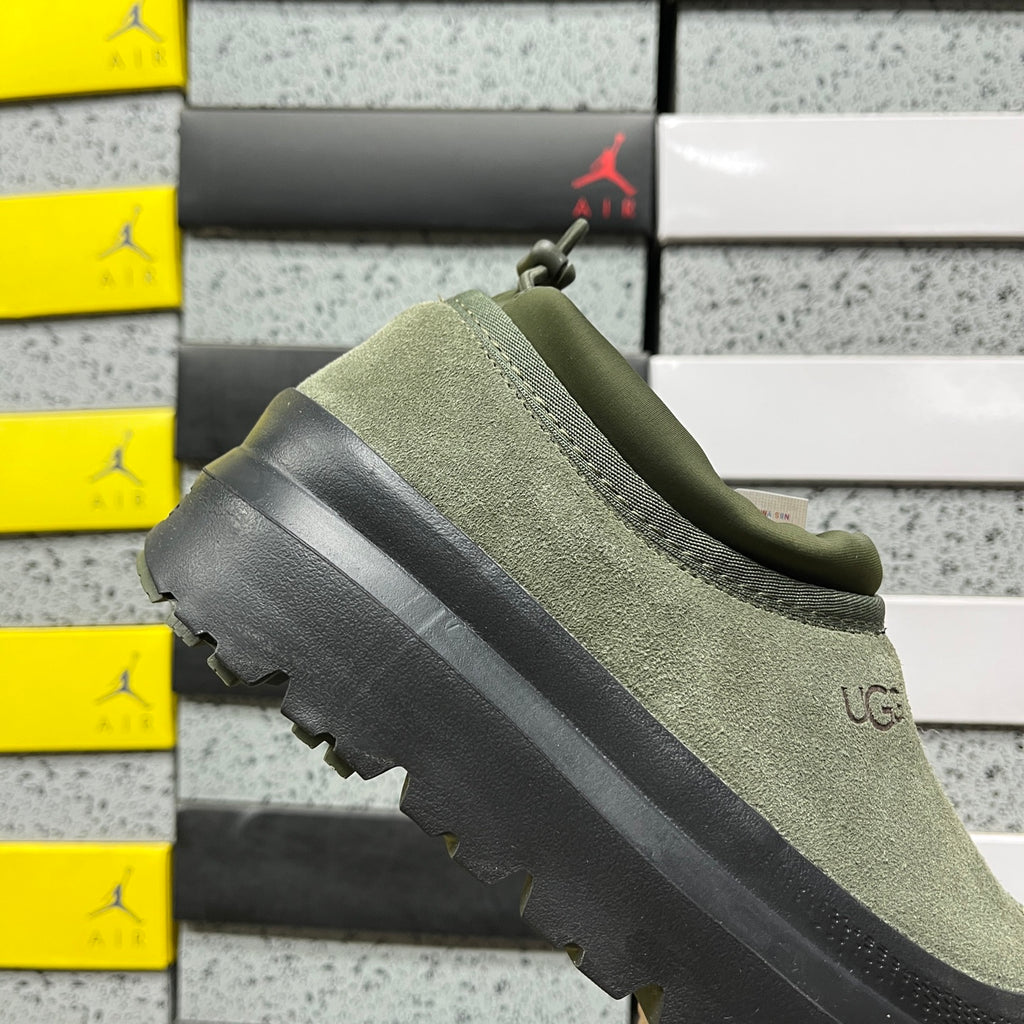 Green Casual Shoes with Black Sole