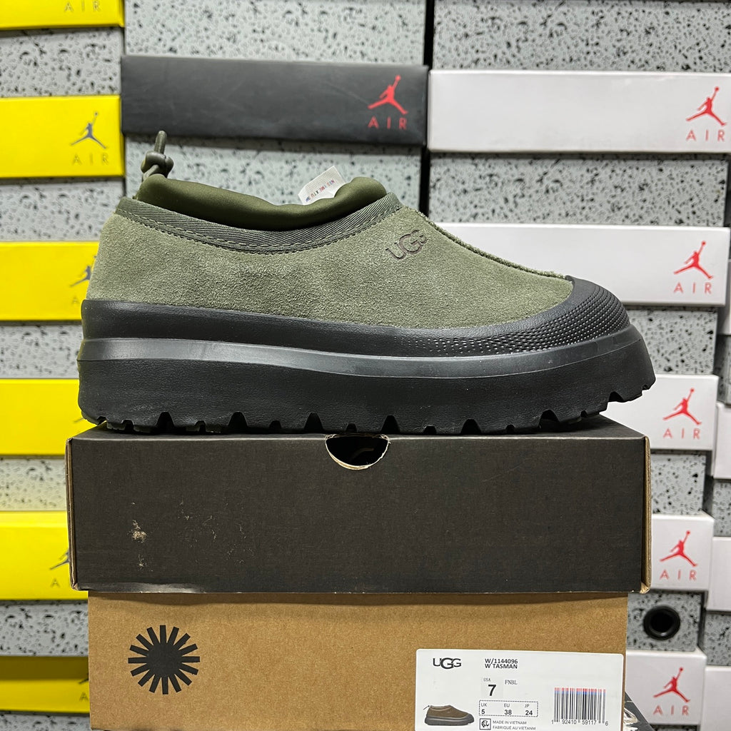 Green Casual Shoes with Black Sole