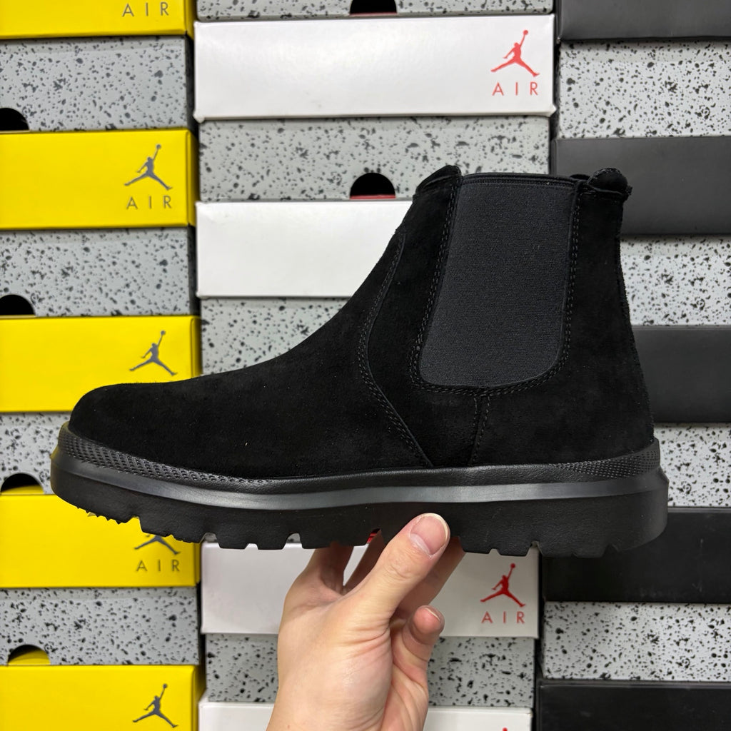 Black Chunky-Sole Chelsea Boots